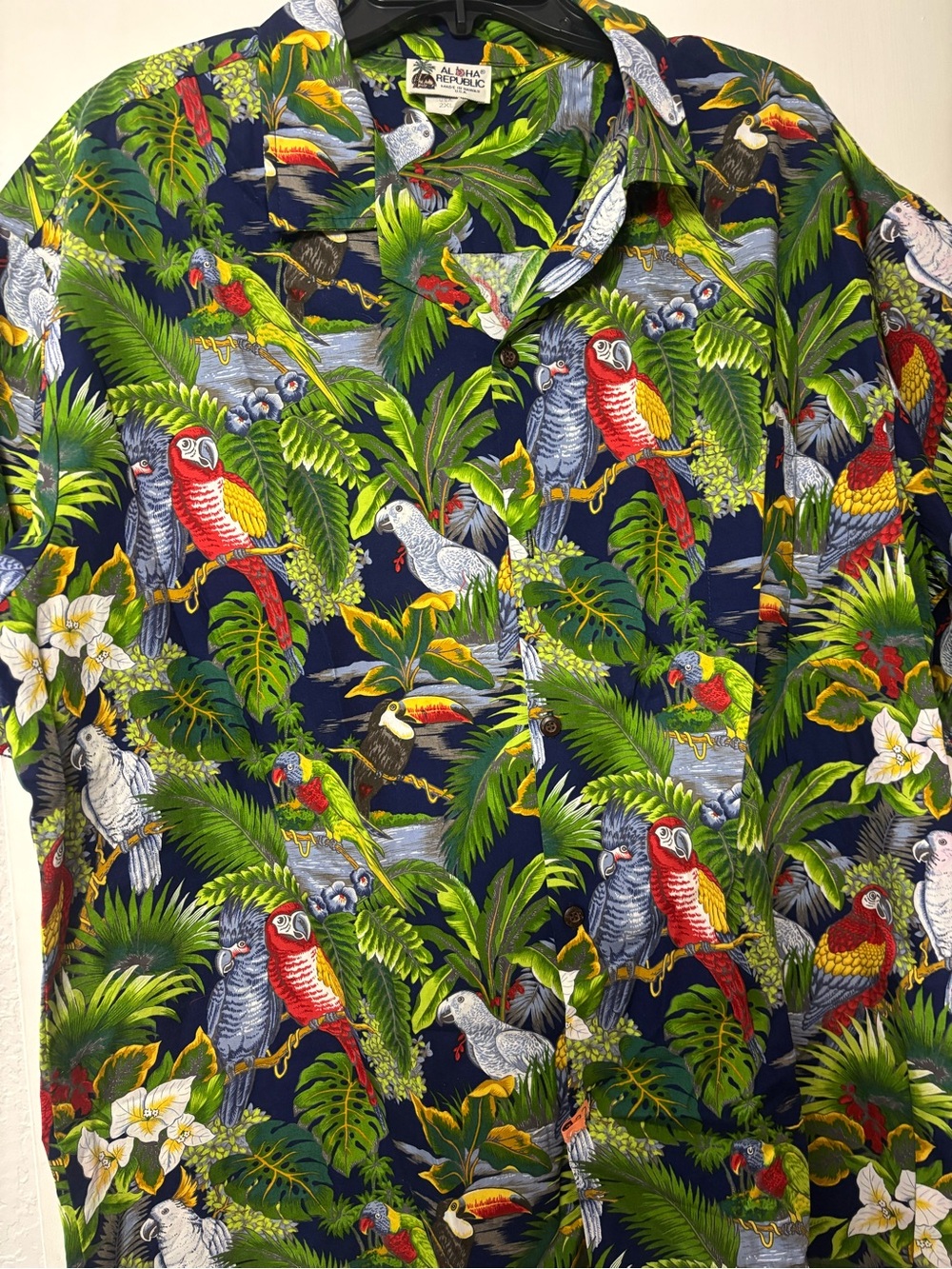Aloha republic Tropical Parrot Print Short Sleeve Shirt - Navy